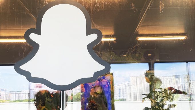 Snapchat Shows Off AR Offerings In Singapore, Including Its Shopping Lenses And AR Glasses (That’s Only Available To A Select Few!)
